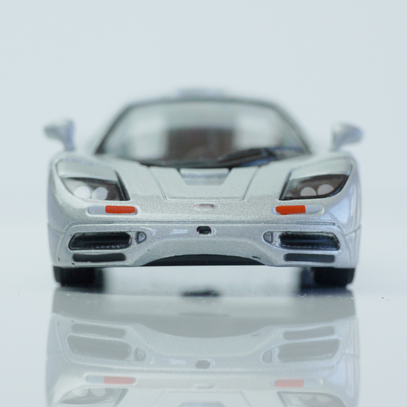 Illustration for article titled Kyosho British Sports Car collection 1/64 # 76 - Project Speeding Kiwi # 1 - 1998 McLaren F1